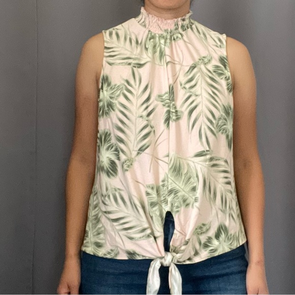 W5 Tops - W5 TOP BLOUSE Mock neck Size XL sleeveless